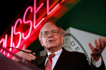 Warren Buffet entra para time dos US$ 100 bi
