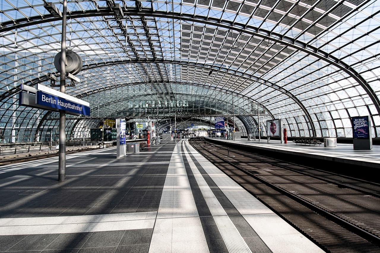 Estação Central de Berlin vazia