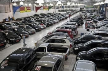 Vendas de carros novos soma 2,12 milhões e cresce 3% em 2021, diz Fenabrave