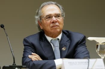 Paulo Guedes defende reforma tributária por etapas, em audiência no Senado