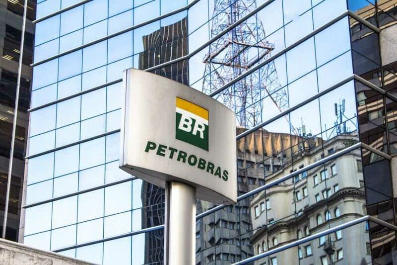 Bolsa: Petrobras e Vale puxaram resultado negativo
