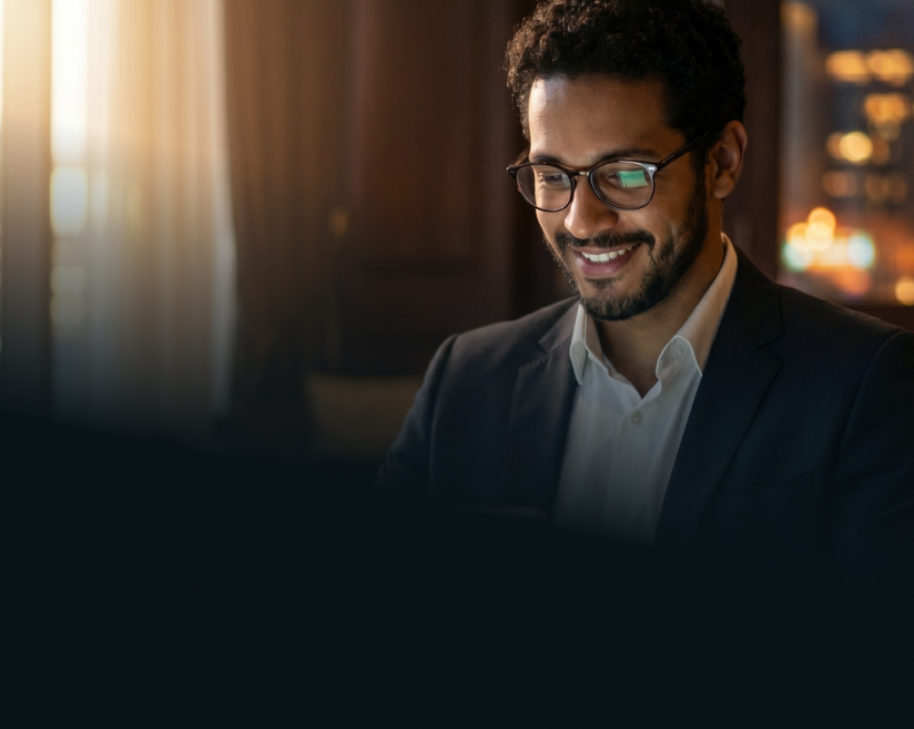 Consultor de investimentos consolidando carteiras de vários bancos no Retorno Pro